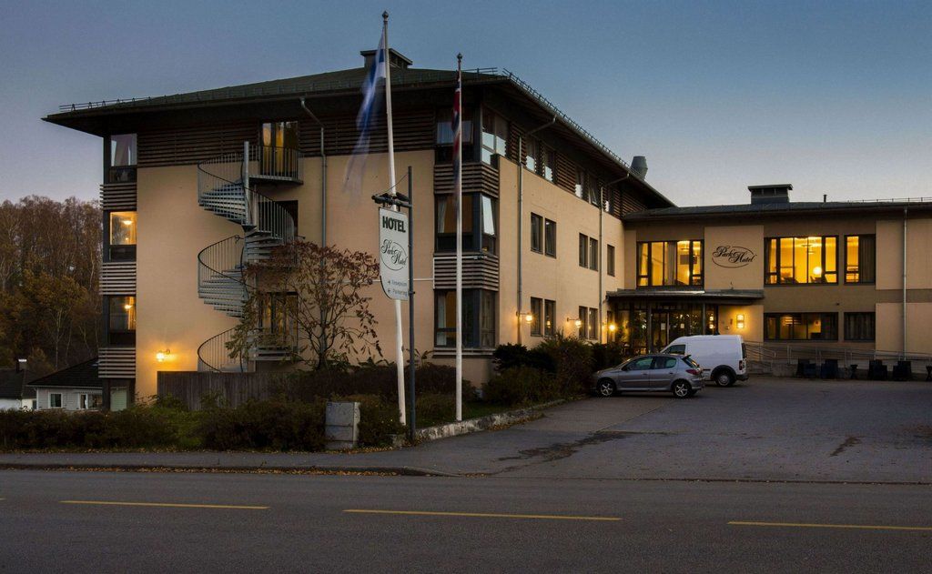 Home Hotel Park Halden Bagian luar foto