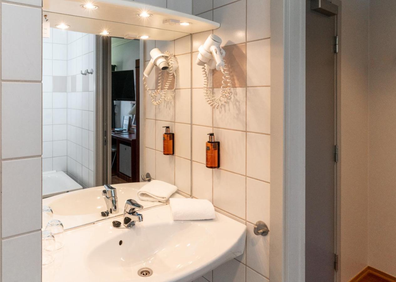 Home Hotel Park Halden Bagian luar foto