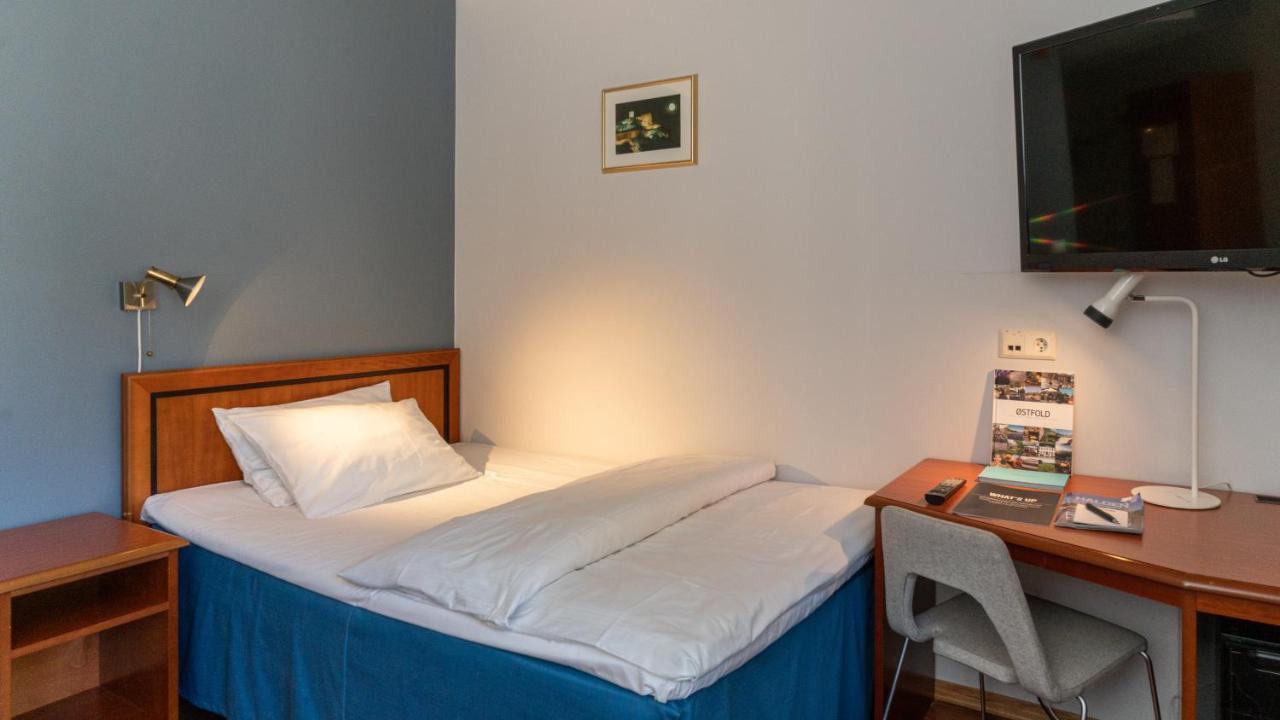 Home Hotel Park Halden Bagian luar foto